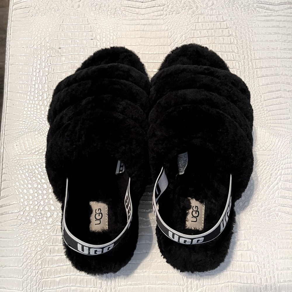 UGG Women’s Fluff Yeah Slides